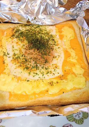 目玉焼きチーズトースト-レシピのメイン写真