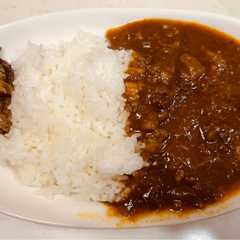 A picture of 淡路島産ブランド玉ねぎ七宝で甘辛カレー🍛.