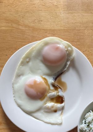 醤油で食べる目玉焼き🍳-レシピのメイン写真