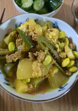 おばけズッキーニとひき肉の煮物　簡単主菜-レシピのメイン写真