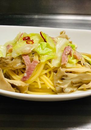 生ハムと舞茸とキャベツのパスタ-レシピのメイン写真