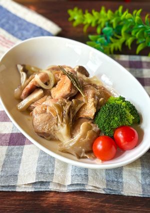 ワンパン!鶏もも肉ときのこの『無水』白ワイン蒸し-レシピのメイン写真