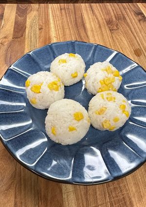 まんまるおひさまコーンおにぎり-レシピのメイン写真