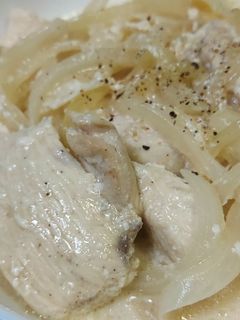 鶏むね肉と玉ねぎのミルク煮-レシピのメイン写真
