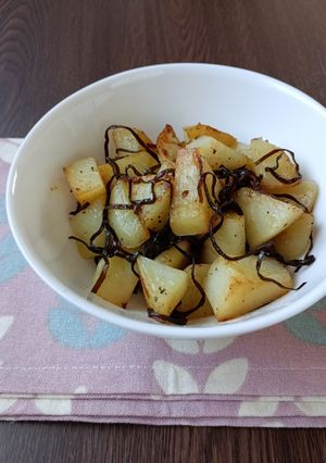 じゃがいもの塩こんぶバター炒め-レシピのメイン写真