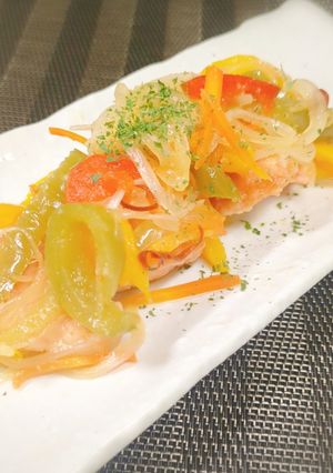 彩り野菜で食欲up＊鮭のさっぱり南蛮漬け-レシピのメイン写真