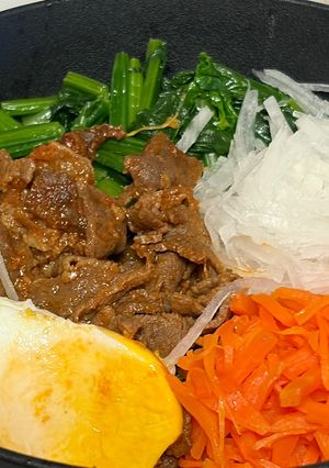プチっと鍋をアレンジ！甘辛キムチビビンバ-レシピのメイン写真