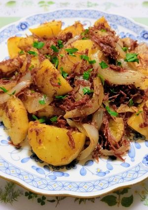 子供喜ぶ!夏の夕飯簡単コンビーフジャーマンポテト-レシピのメイン写真