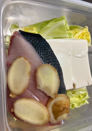 カット野菜ブリ切り身　疲れを癒すレンチン-レシピのメイン写真