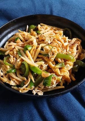肉無しでも旨い！油揚で作るチンジャオロース風炒め-レシピのメイン写真