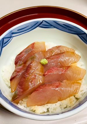 富山湾♡キトキトお刺身の漬け丼-レシピのメイン写真