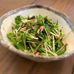 รูปของ 超簡単おいしい！水菜とツナの和風サラダ