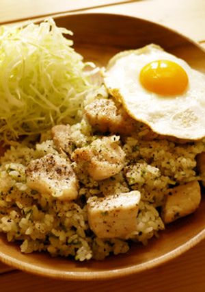 サイコロ豚ステーキのガーリック炒飯-レシピのメイン写真
