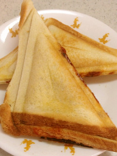 簡単ソーセージを使ったホットサンド-レシピのメイン写真