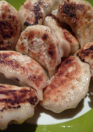 *我が家のジューシー焼き餃子とスープ*-レシピのメイン写真