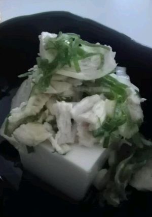 余った蒸し鶏で☆ねぎ塩冷奴-レシピのメイン写真