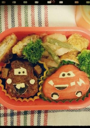 カーズ＊マックイーンとメーター仲良し弁当-レシピのメイン写真