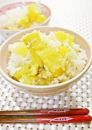 素朴で美味☆ホックホクさつまいもごはん♪-レシピのメイン写真