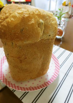 簡単☆ＨＢで春菊とハーブソルトの食パン-レシピのメイン写真