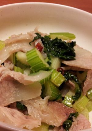 南国風セロリと豚肉のナンプラー炒め-レシピのメイン写真