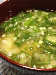 おくらとたまごのお味噌汁-レシピのメイン写真