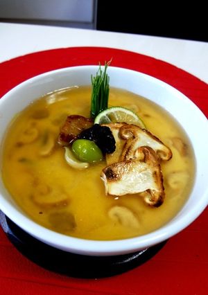 【蒟蒻麺】松茸と三大珍味の苧環蒸し-レシピのメイン写真