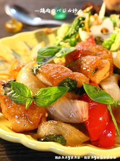 ■タイの定番料理♪鶏肉のバジル炒め■-レシピのメイン写真