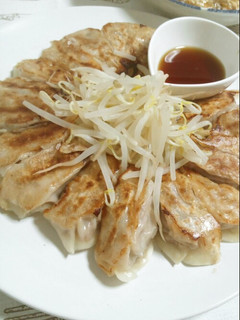 ウィンナーとお野菜のチーズ餃子-レシピのメイン写真