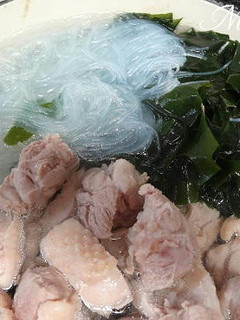 ワカメと鶏肉と春雨のヘルシー鍋-レシピのメイン写真