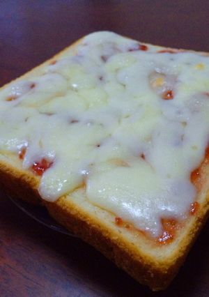 イチゴチーズトースト-レシピのメイン写真