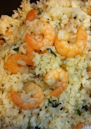 炊飯器でエビピラフ-レシピのメイン写真