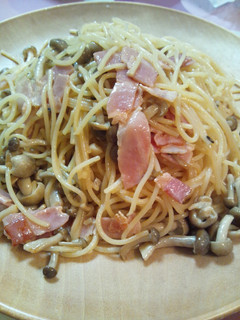 しめじとベーコンの和風?パスタ-レシピのメイン写真