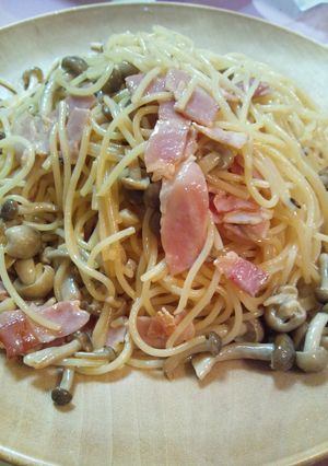 しめじとベーコンの和風？パスタ-レシピのメイン写真