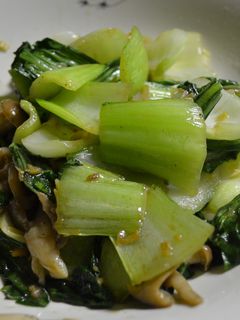 しめじとチンゲン菜の生姜炒め-レシピのメイン写真