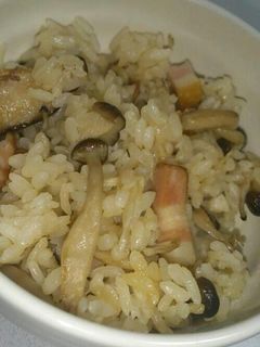 洋風キノコの炊き込みご飯-レシピのメイン写真