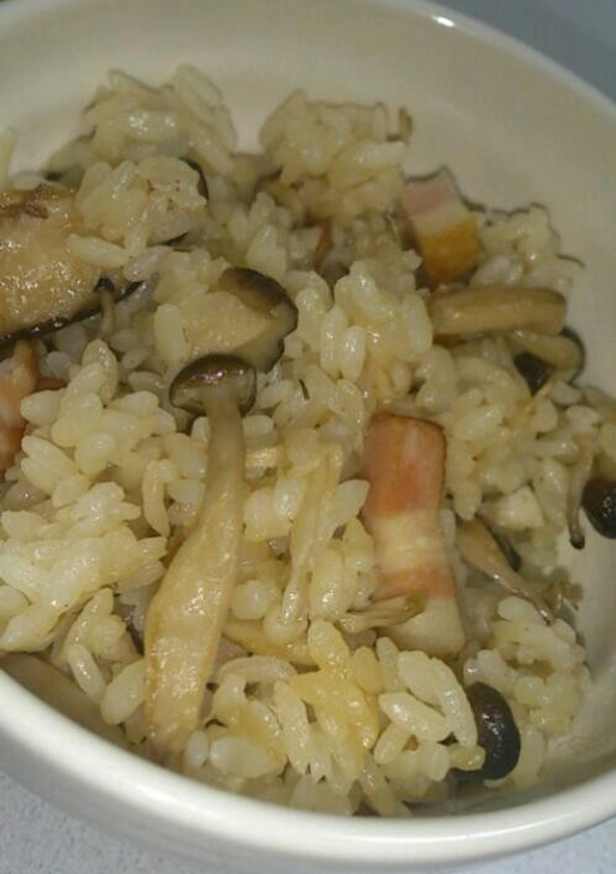 洋風キノコの炊き込みご飯-レシピのメイン写真