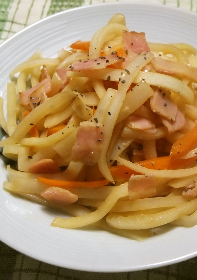 大根の皮とベーコンの炒め物-レシピのメイン写真