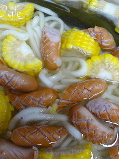 とうもろこしウインナーうどん鍋 -レシピのメイン写真