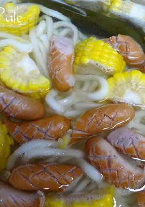 とうもろこしウインナーうどん鍋　-レシピのメイン写真
