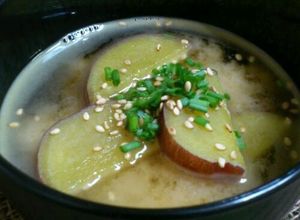 バター入り＊さつまいものコクうま味噌汁-レシピのメイン写真