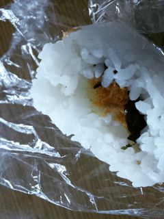 塩味がおいしいおにぎり。-レシピのメイン写真