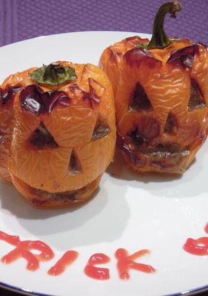 ハロウィン仕様★パプリカの肉詰め-レシピのメイン写真