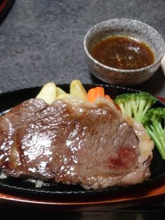 ステーキもハンバーグも*オニオンソース-レシピのメイン写真
