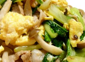 *青梗菜と豚ときのこの卵炒め* *青梗菜と豚ときのこの卵炒め*-レシピのメイン写真