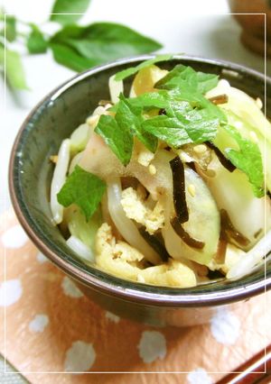 もやしとセロリの塩昆布胡麻酢和え-レシピのメイン写真