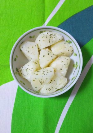 袋でフリフリ♪簡単に出来る粉ふきいも-レシピのメイン写真