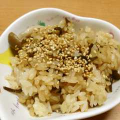 รูปของ 塩こんぶとバターのたきこみごはん