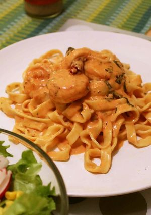 ぷりっぷり☆エビトマトクリームパスタ-レシピのメイン写真
