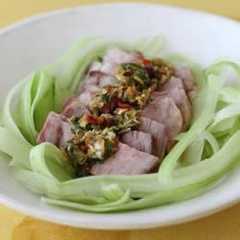 A picture of かんたんローストとキュウリのピリ辛前菜風.