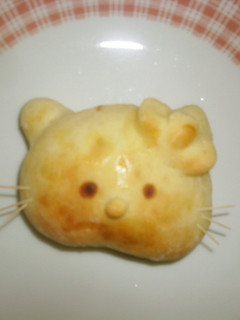 キティちゃんパン-レシピのメイン写真